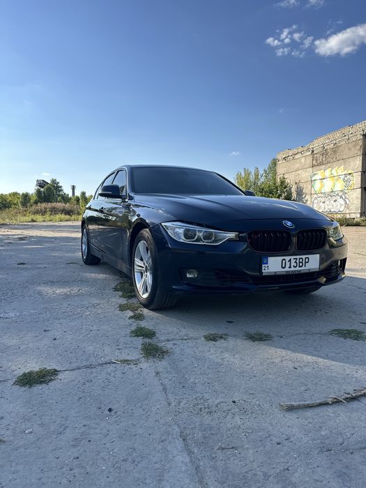 BMW F30 328i Luxury Line