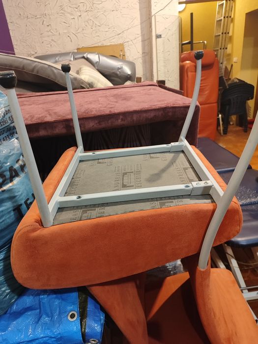 Krzesła tapicerowane