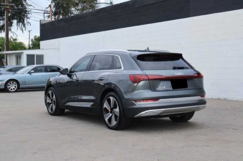 2019 Audi e-tron quattro Prestige