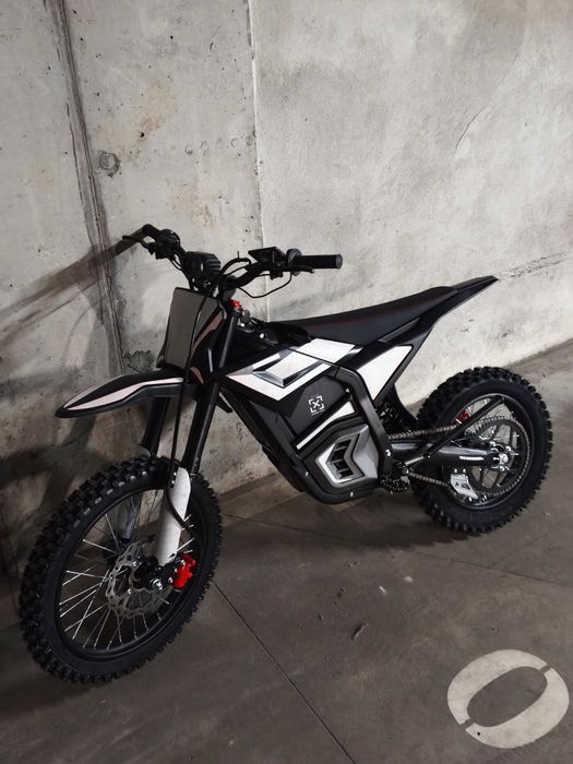 Valtinsu Em5 Pro 60v 5.6kw Nowy 85km/h fast deal !