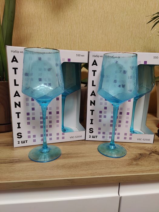 Продам набір келихів