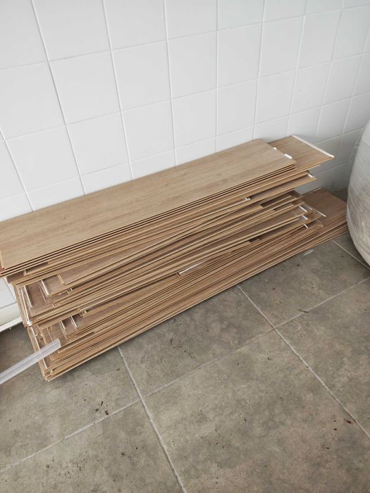 Chão Vinilico PVC novo + usado 30m2 Carvalho neutro AC5