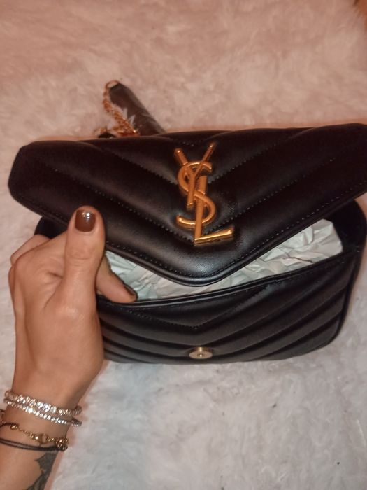 Torebka YSL czarną złoto Yves Saint.