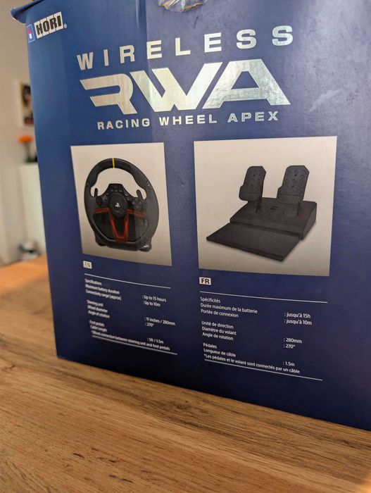 Volante + Pedais HORI Apex