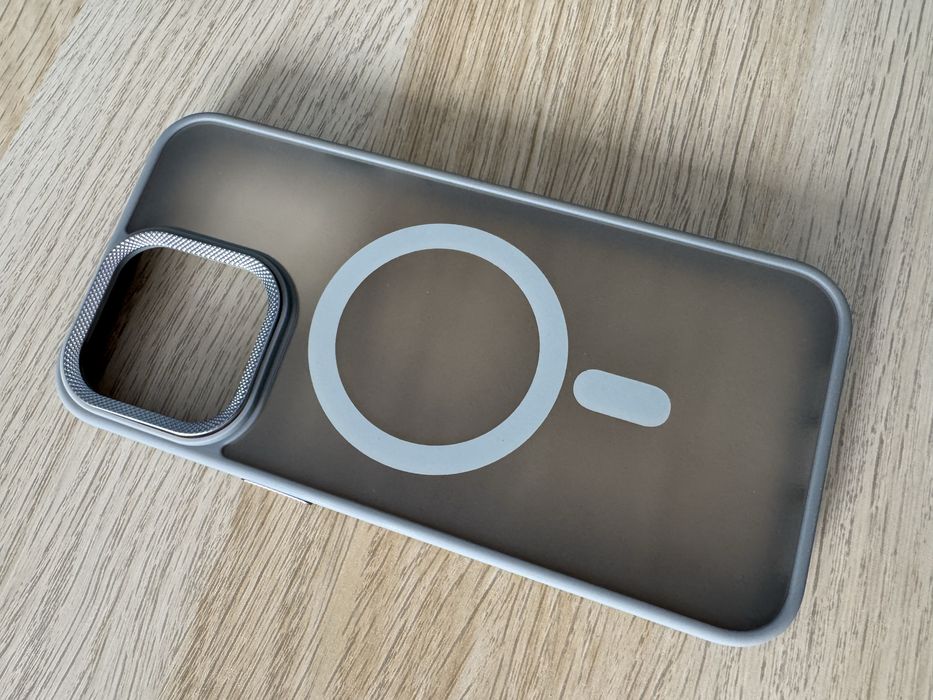 Case iPhone 15 Pro Max / nowe