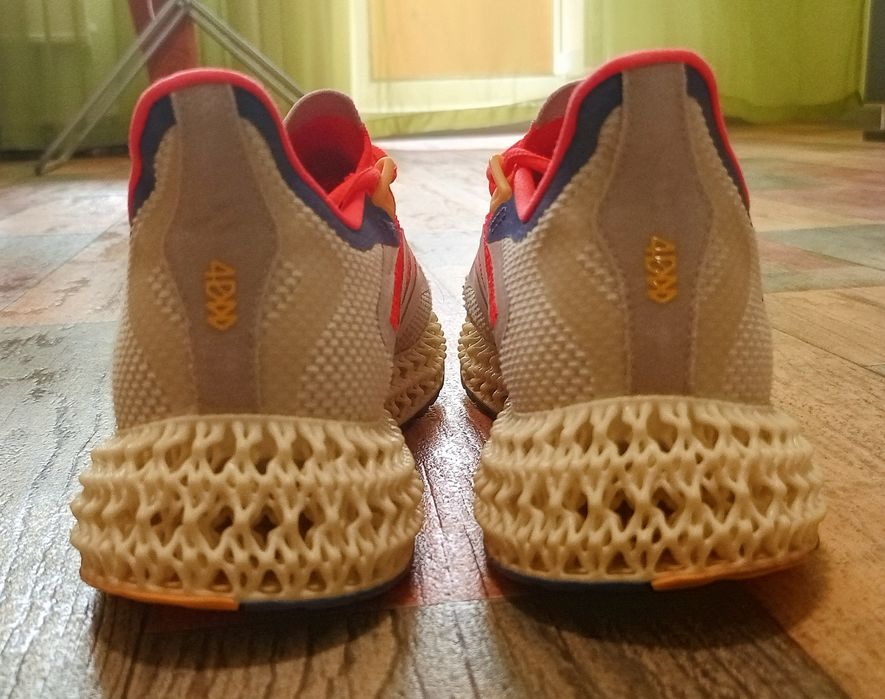 Кросівки adidas 4DFWD 2 у яскравому забарвленні Solar Red/Blue/White