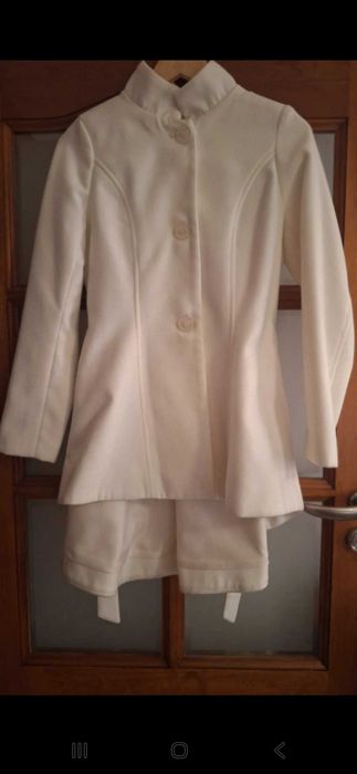 Biały płaszczyk ślubny narzutka