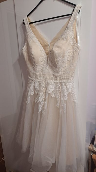 Krótka sukienka ślubna