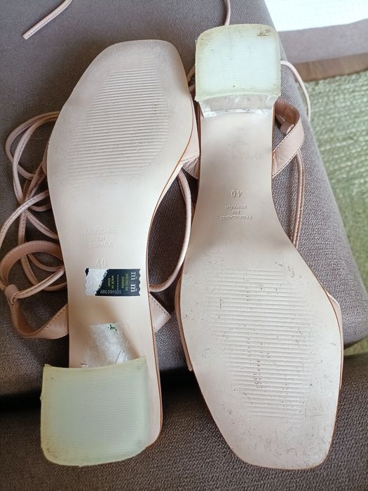 Sandálias pele nude