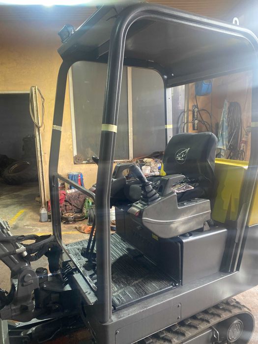 pompa jazdy mini ladowarka naprawa koparka Wacker serwis