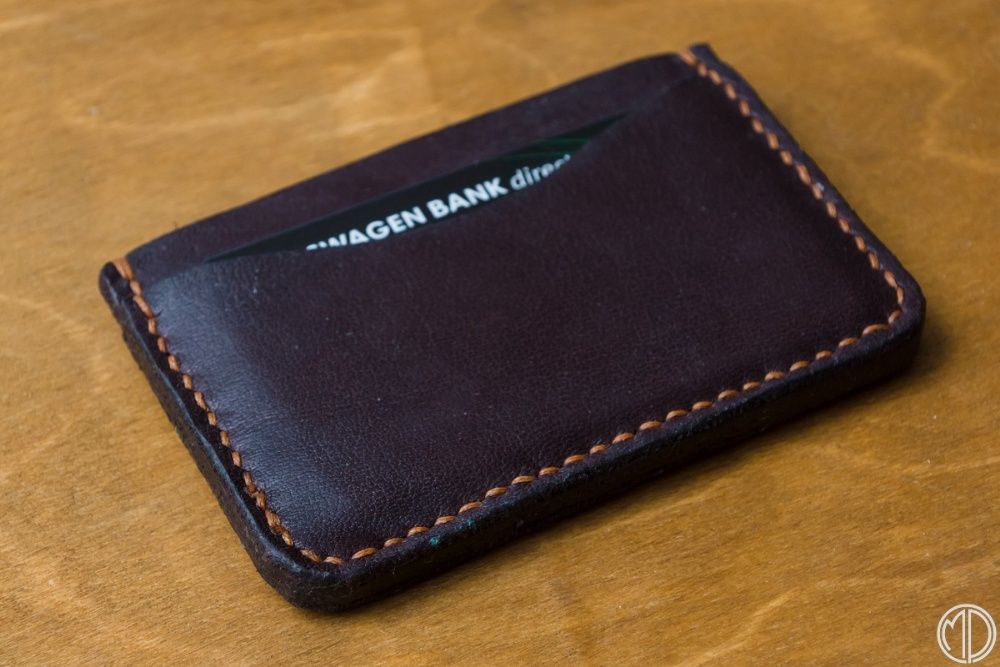 Ręcznie szyty ze skóry cardholder, portfel minimalistyczny - upcykling