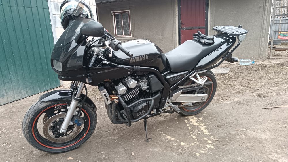Yamaha FZS 600 Fazer