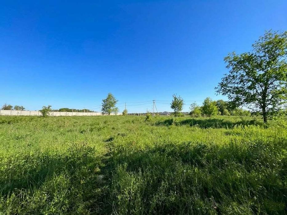 Продаж 27,5 соток в 300м від озера