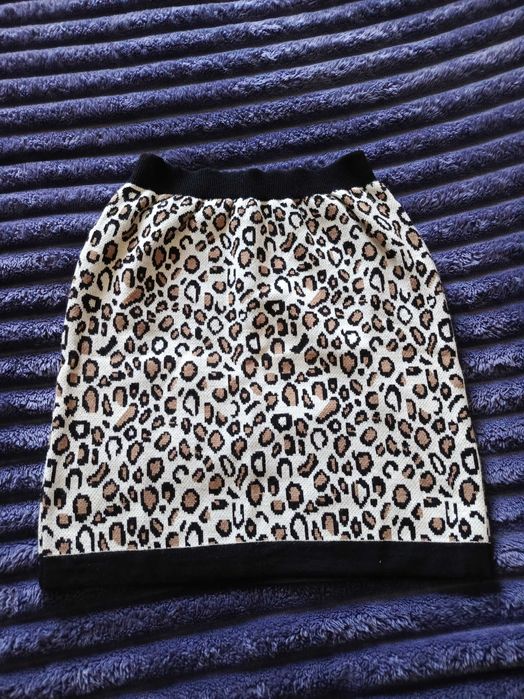 Продам спідницю,