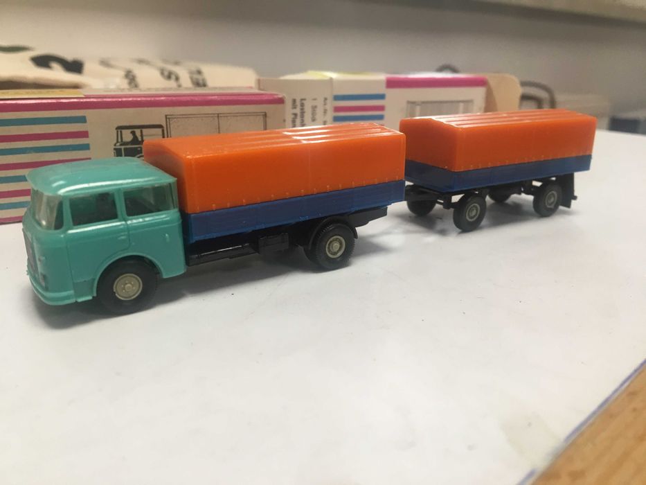 Piko H0 Permot 1;87 kolejka kolekcjonerski samochód+przyczepa