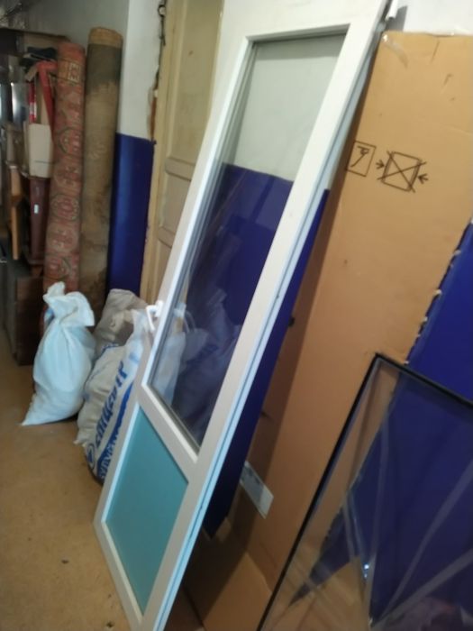 Продам дверь балконную,и стеклопакет