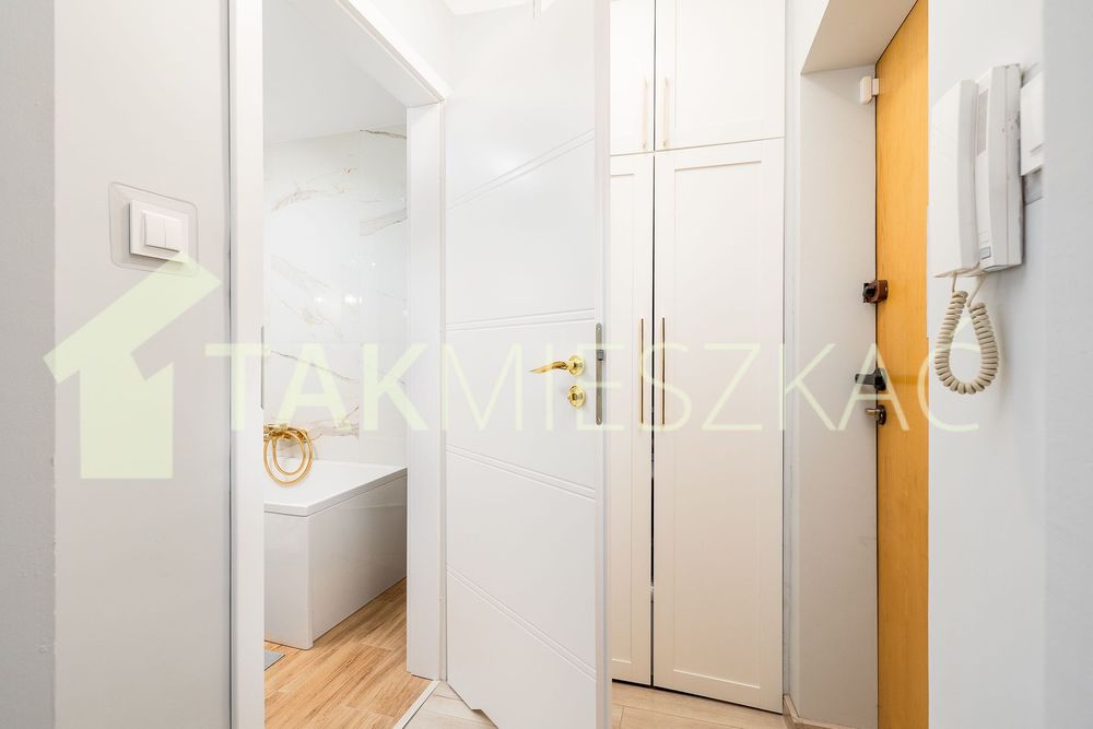 Elegancka kawalerka w Centrum, od sierpnia! - Widok 6
