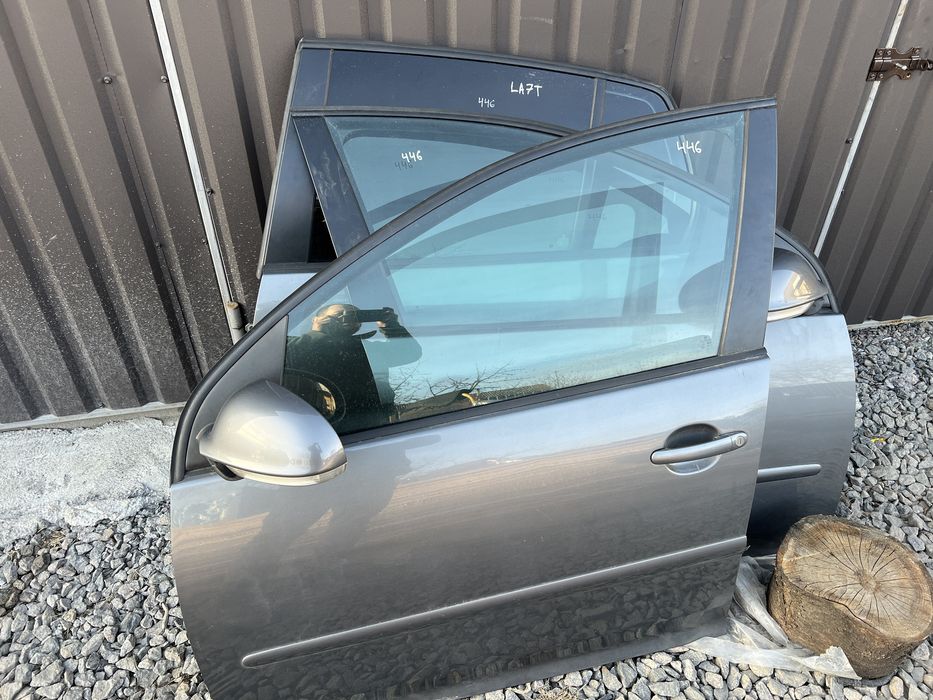 Двері передні задні Volkswagen Golf 5 Гольф 5