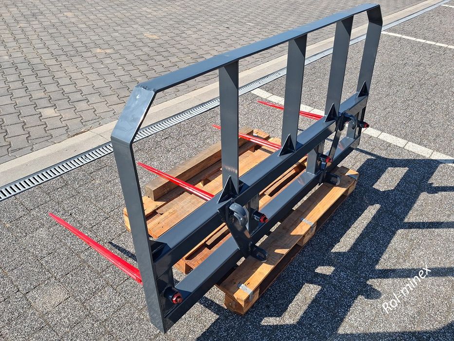Producent Widły do bel balotów na 4 kły do tura Euro-ramka Transport
