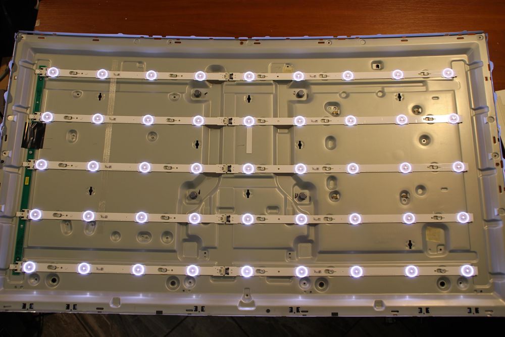 Разбитая матрица 40" Samsung ue40ku6179. BN41-02528A, BN44-00806A