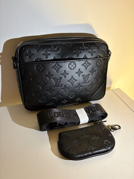 Louis vuitton black bag