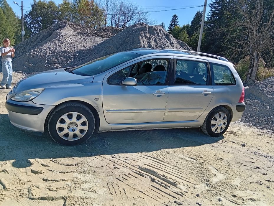 Продаж легкового автомобіля