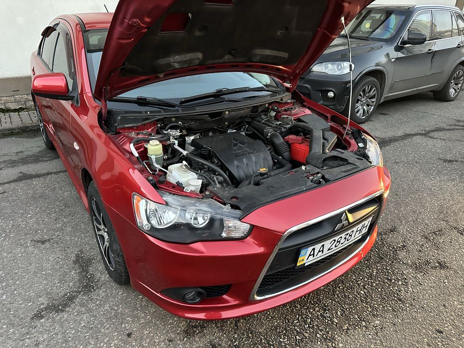 Продам Офіційний Mitsubishi Lancer X в гарному стані
