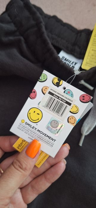 Zestaw - nowe spodnie dresowe i koszulka Smiley World 98/104