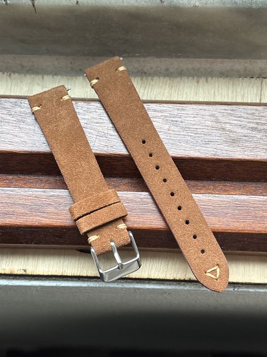 Bracelete em pele sintetica tamanho 18