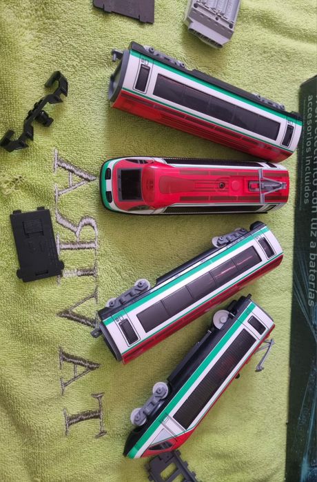 Pista de Comboios para peças não esta Completa