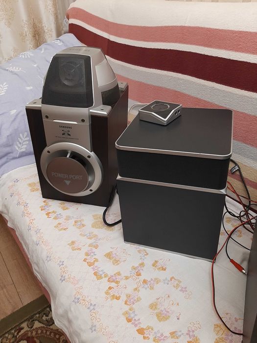 продам колонки  Samsung