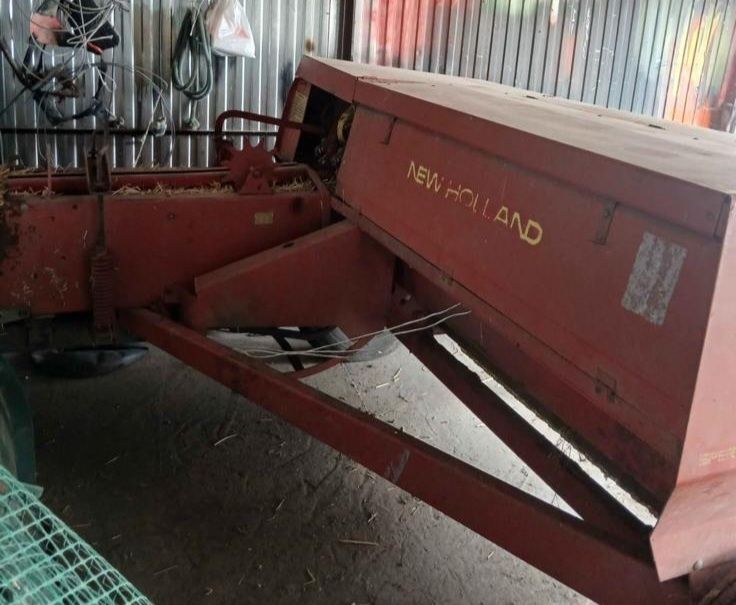Prasa kostkująca New Holland 270