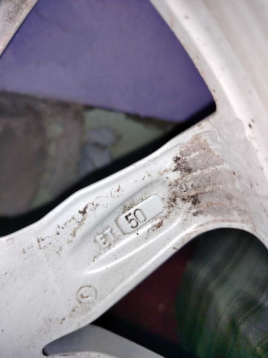 Комплект дисків Dezent R17 разом із гумою Unigrip 265/65 R17 112H