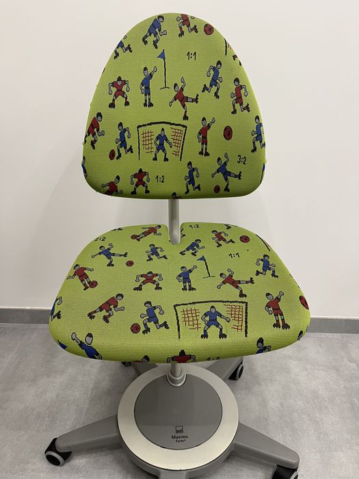 Комплект школяра Moll Booster Classic( стіл, стілець і настільналампа)