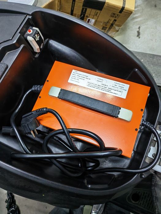 AIMA Mine Plus  100.8V електроскутер Bosch, нова батарея Li-ion NMC 24S 35Ah, 100.8V швидкість 70км/гол запас ходу 100км+ зарядка 18А