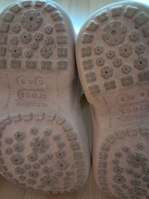 Crocsy dla dziewczynki