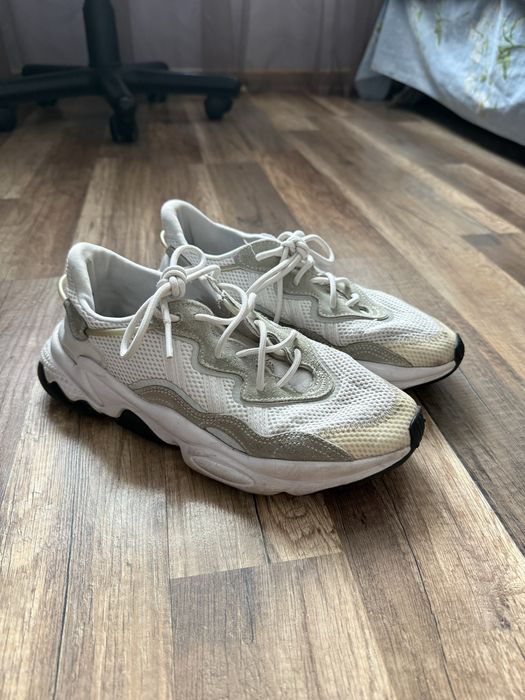 кросівки adidas