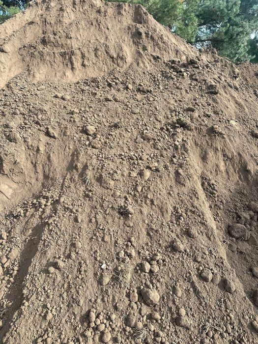 ZIEMIA HUMUS do ogrodu bez zanieczyszczeń z transportem pod trawnik