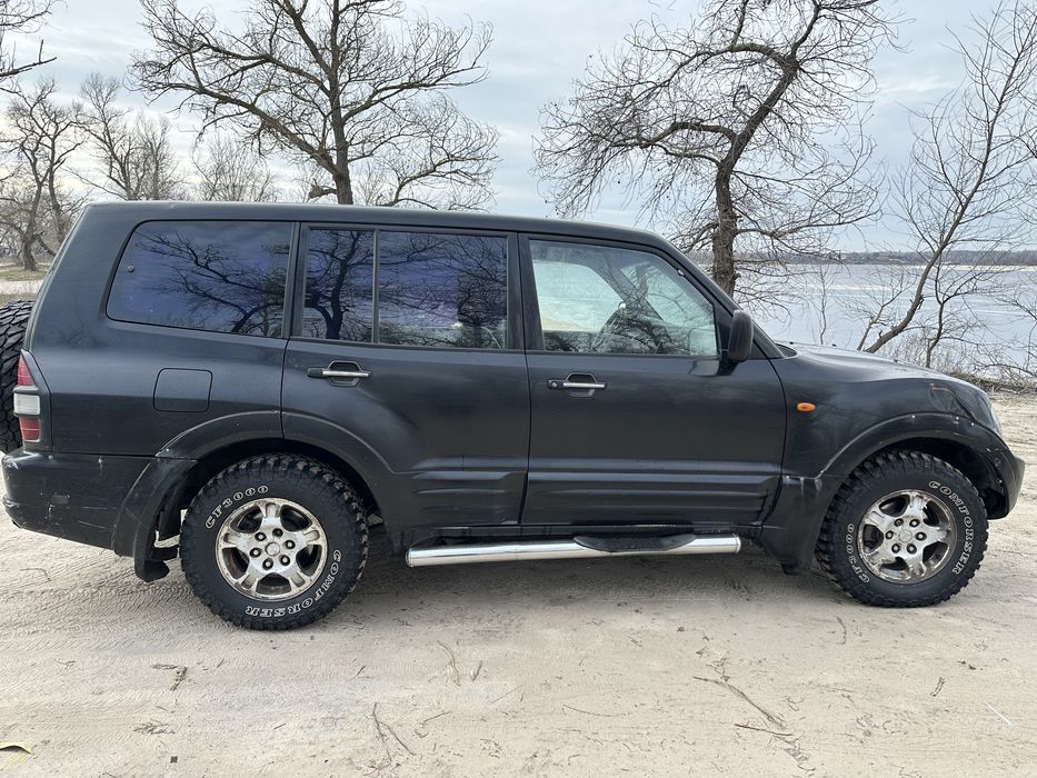 Продам  Pajero 3