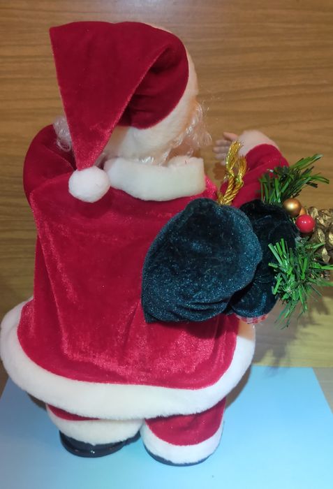 Винтажный Санта Клаус разговаривающий,поющий и танцующий