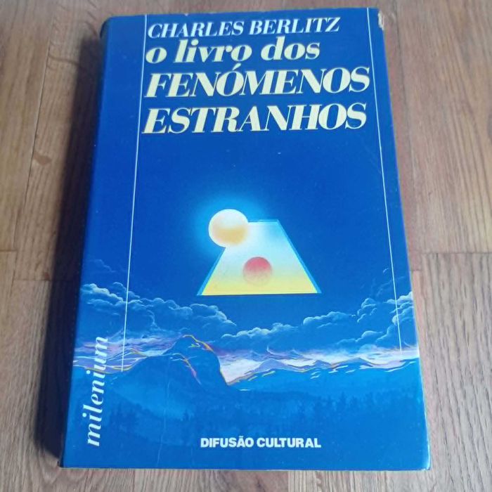 livro o livro dos fenomenos estranhos