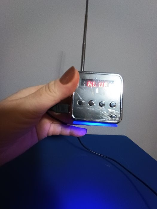 Mini przenośny głośnik stereo,radio
