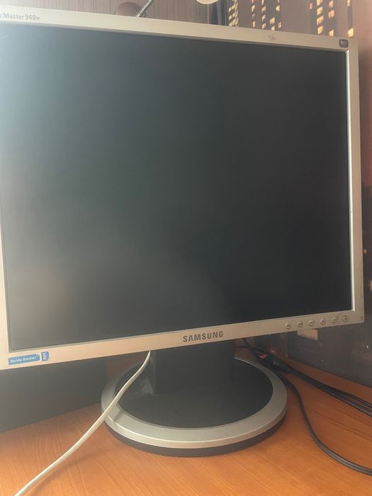 Монитор  Самсунг  19’’