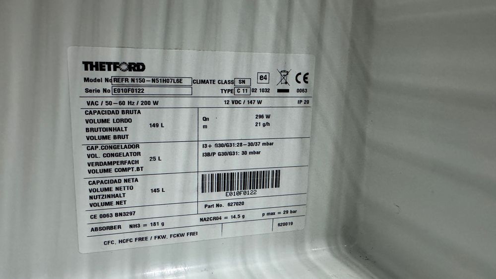 Холодильник Thetford N150 для кемпера / каравана 12V 220V газ