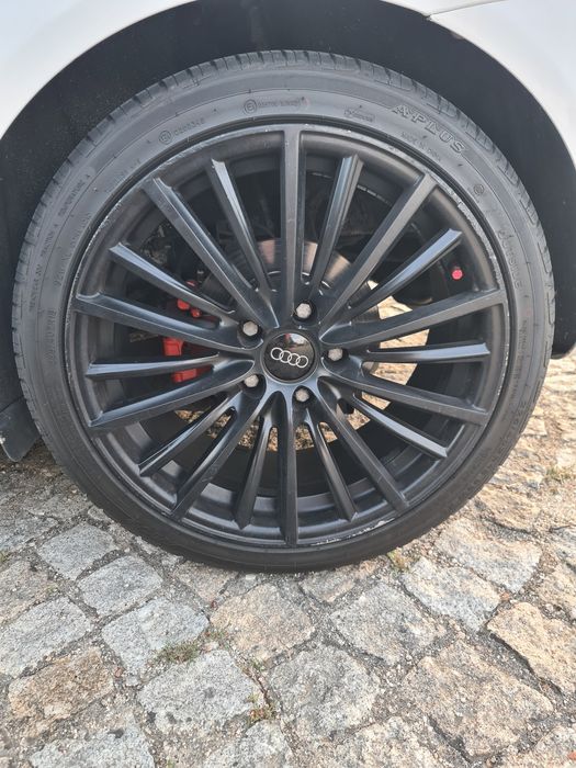 Jantes 18" Pretas Esportivas