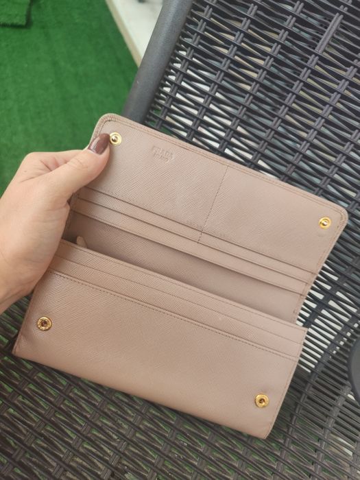 Carteira Prada bege