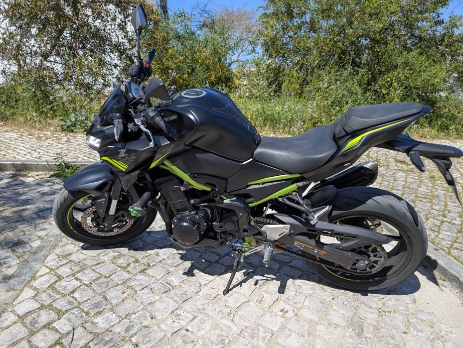 Kawasaki Z900 21