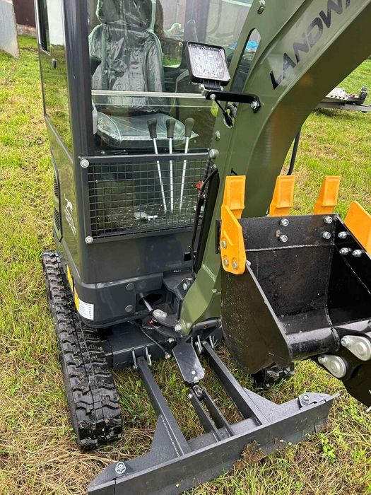 Giratória Landward XT18U - 1.8t - com AC