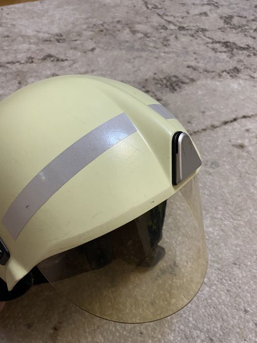 Каска, шолом пожежного рятувальника ДСНС Schuberh