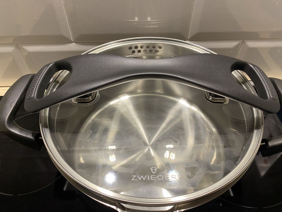 Zwieger Garnek 24 cm 5l z cedzakiem